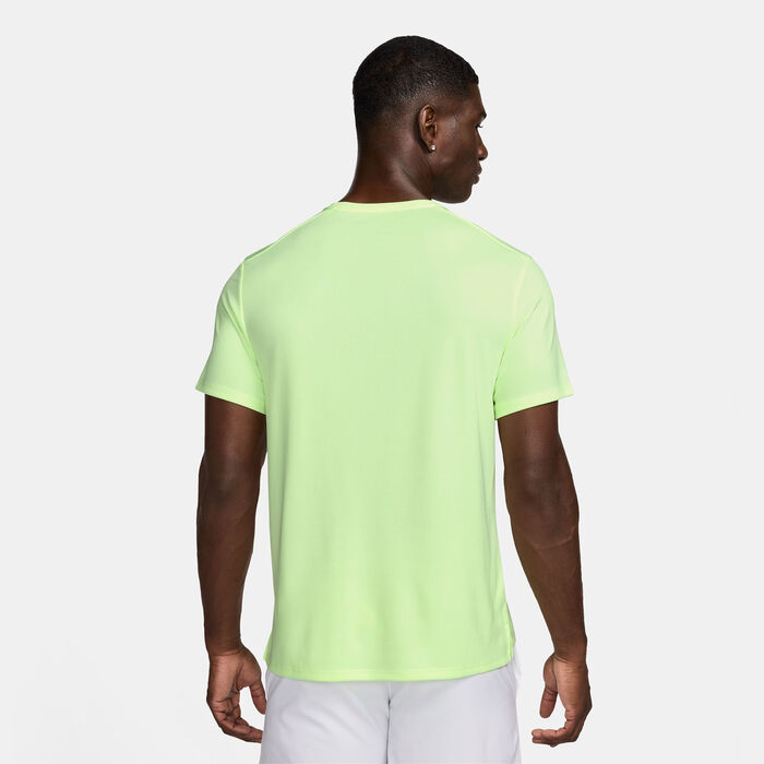 Nike Men's Miler Dri-FIT UV Running T-Shirt Green Nike Men's Miler Dri-FIT UV Running T-Shirt Green image number 1
