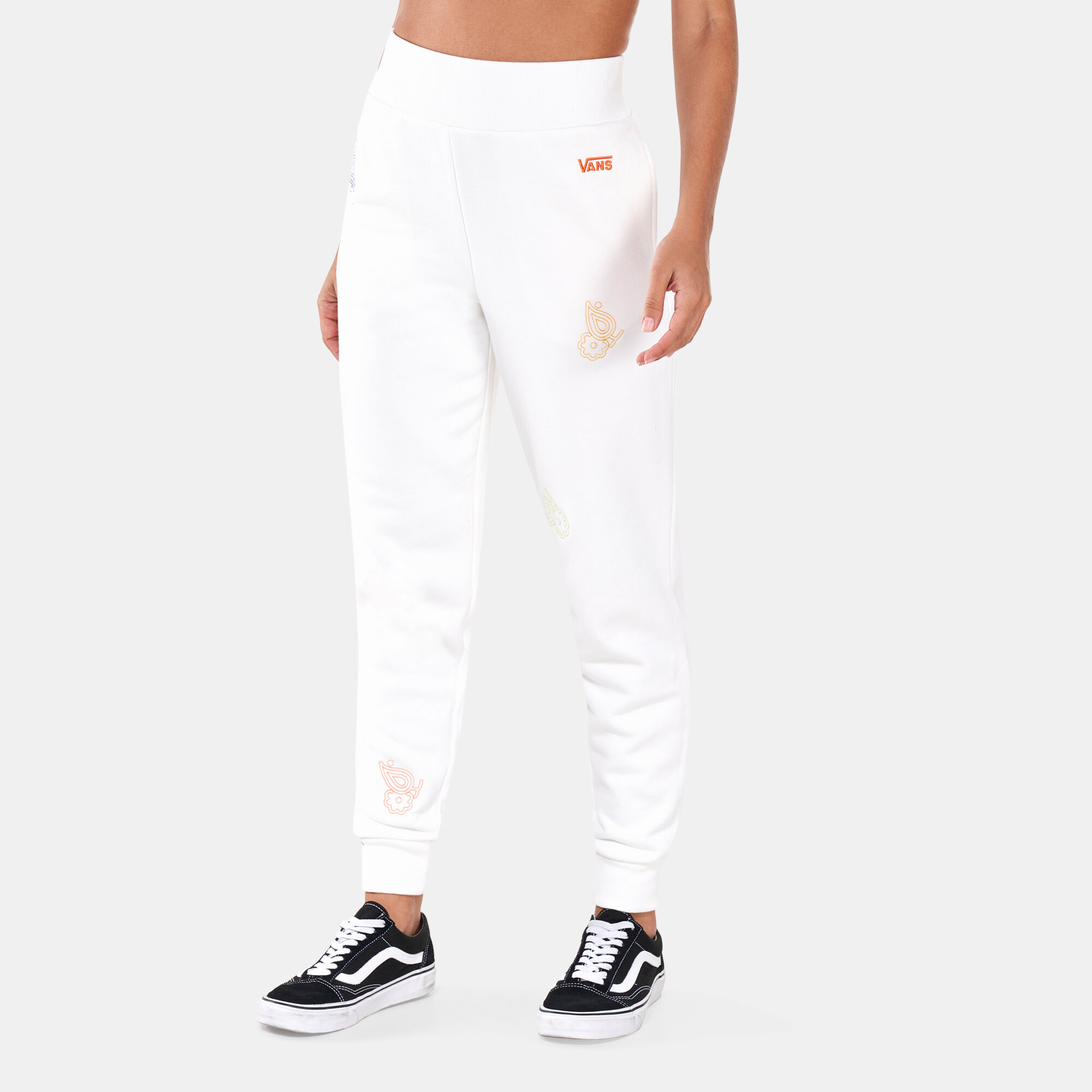 White vans best sale with joggers