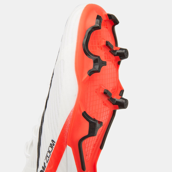 Nike Men's Zoom Mercurial Superfly 9 Academy Multi-Ground Football Shoe White image number 5