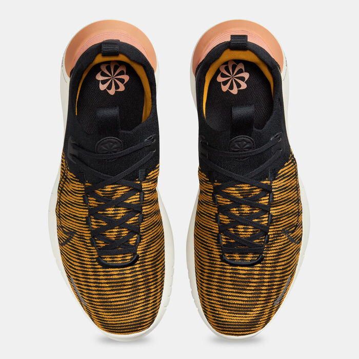 Nike Men's Free Run Flyknit Next Nature Road Running Shoes Brown image number 4