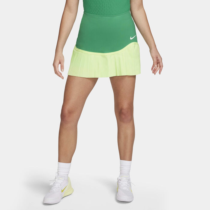 Nike Women's Dri-FIT Advantage Tennis Skirt Green image number 0