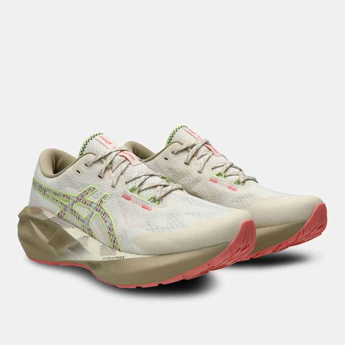 ASICS Women's Novablast 5 TR Running Shoes Beige ASICS Women's Novablast 5 TR Running Shoes Beige image number 1