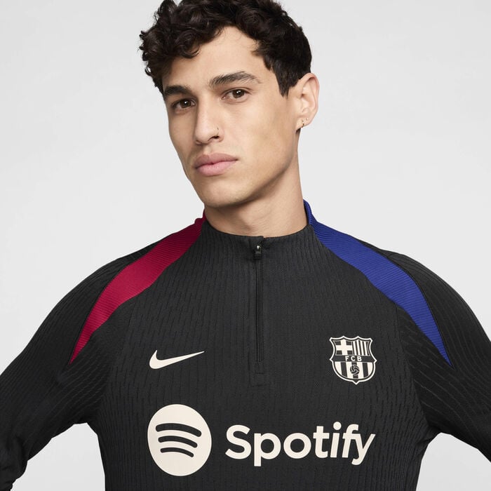 Nike Men's F.C. Barcelona Strike Elite Dri-FIT ADV Football Drill Top Black Nike Men's F.C. Barcelona Strike Elite Dri-FIT ADV Football Drill Top Black image number 2