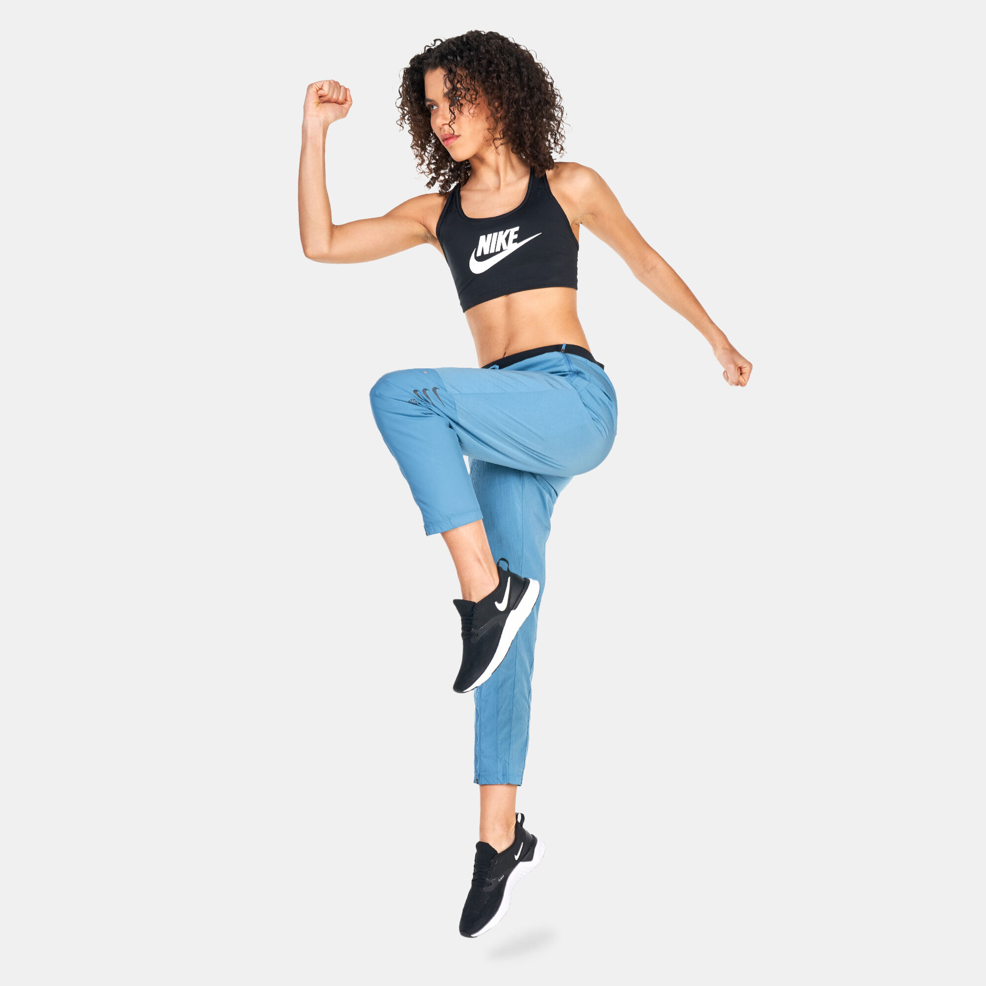 Nike women's therma top jogger pants