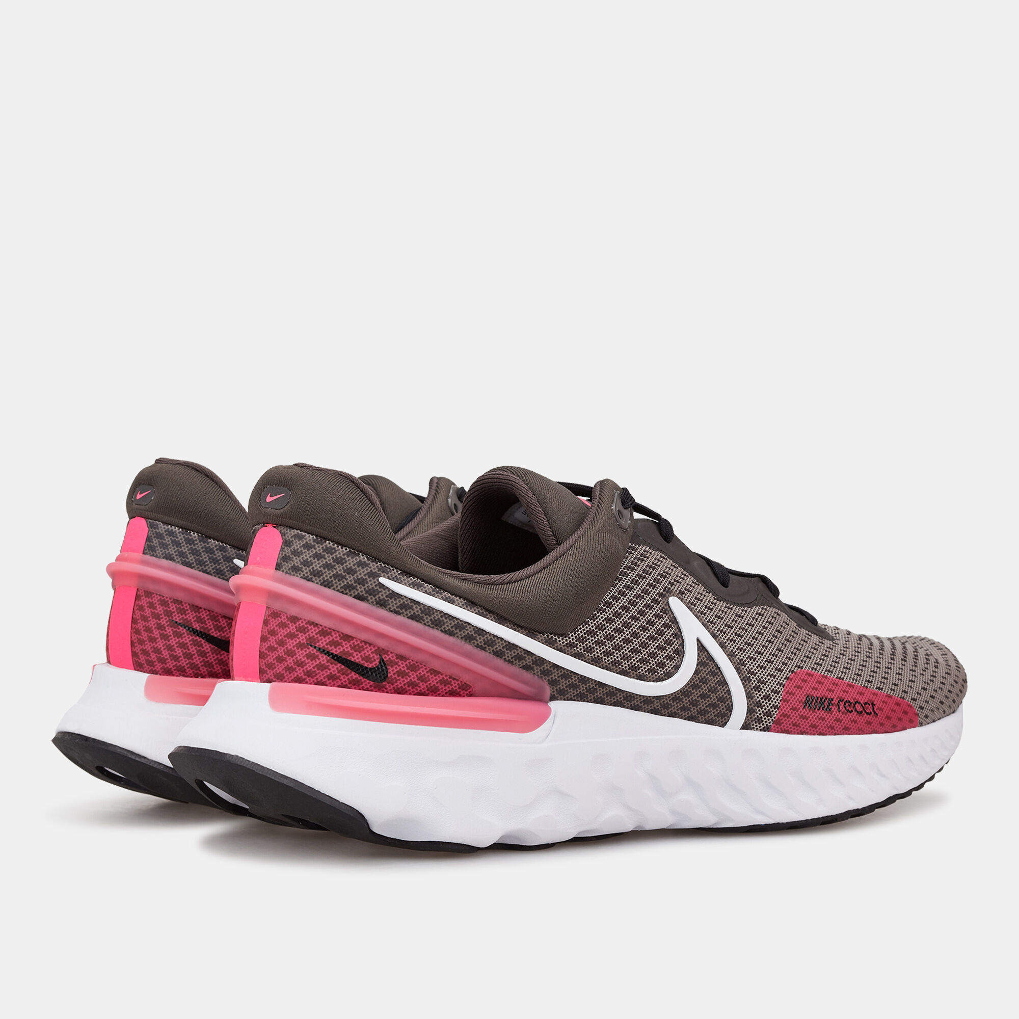 Nike legend react men's running shoe cheap