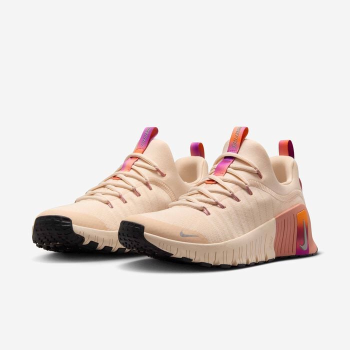 Nike Women's Free Metcon 6 Training Shoes Brown Nike Women's Free Metcon 6 Training Shoes Brown image number 4