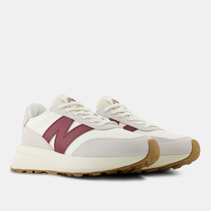 New Balance Women's 370 Shoes Red New Balance Women's 370 Shoes Red image number 1