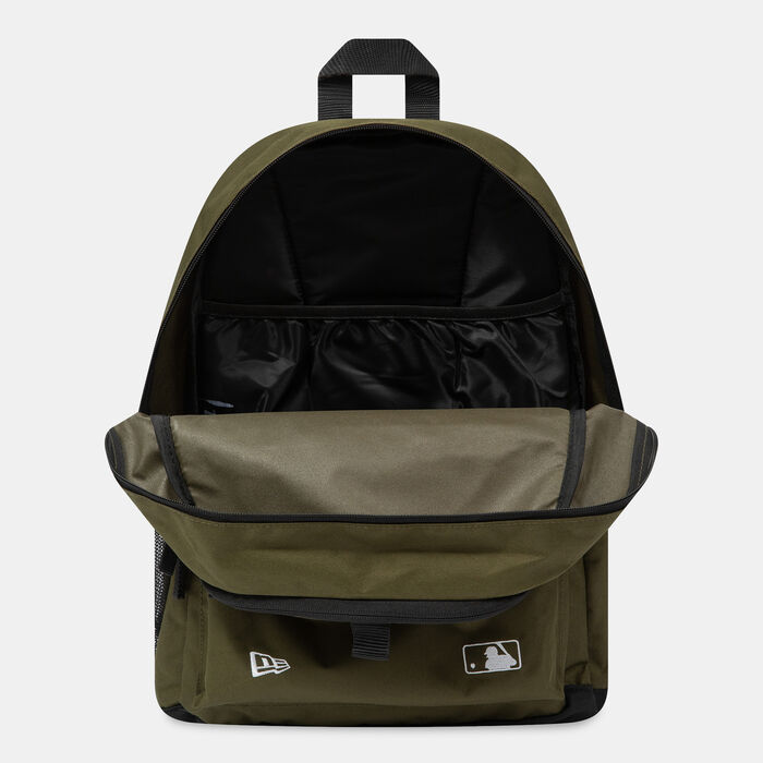 New Era MLB New York Yankees Applique Delaware Backpack Green New Era MLB New York Yankees Applique Delaware Backpack Green image number 3