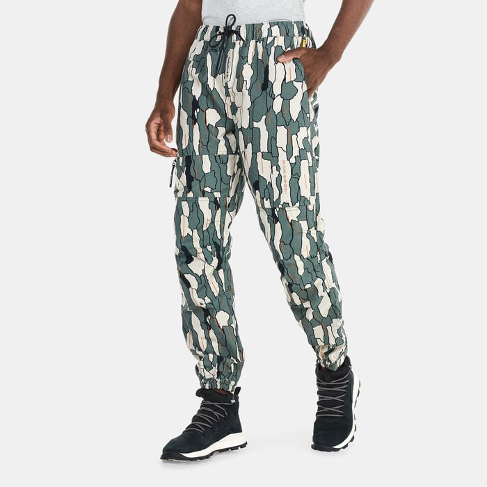 Timberland Men's Water-Resistant Ripstop Joggers Multi-Color Timberland Men's Water-Resistant Ripstop Joggers Multi-Color image number 0