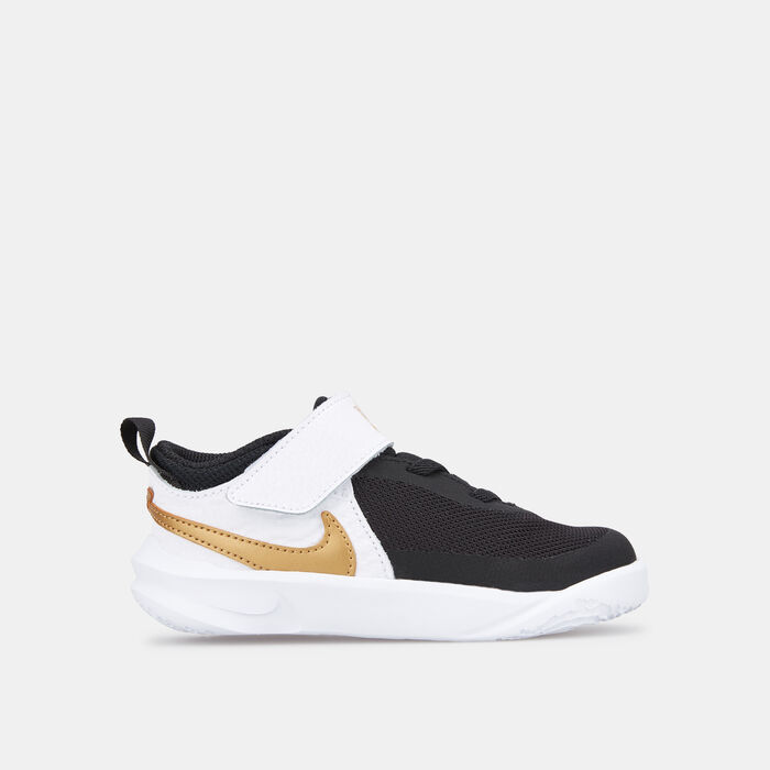 Nike Kids' Team Hustle D 10 Shoe Black Nike Kids' Team Hustle D 10 Shoe Black image number 0