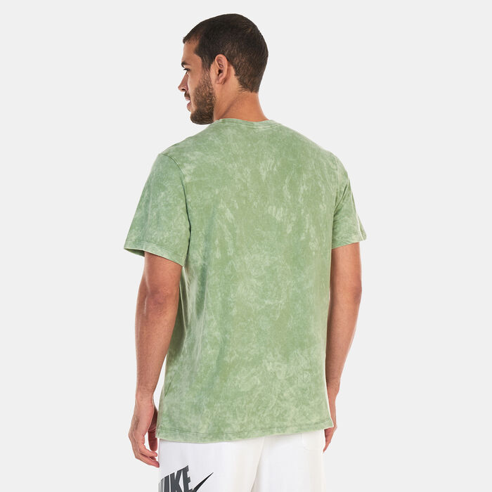 Nike Men's Sportswear Beach Party HBR T-Shirt Green Nike Men's Sportswear Beach Party HBR T-Shirt Green image number 1