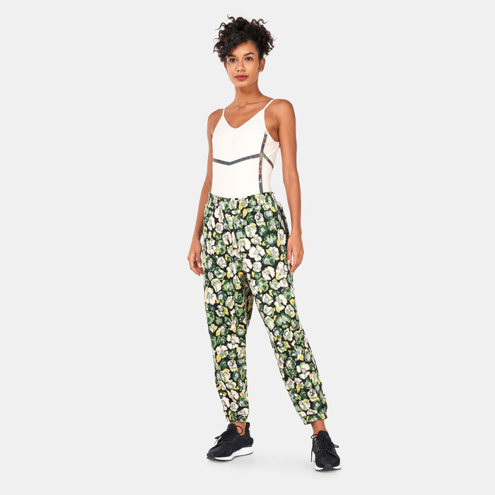PUMA Women's x LIBERTY Sweatpants Multi-Color PUMA Women's x LIBERTY Sweatpants Multi-Color image number 2