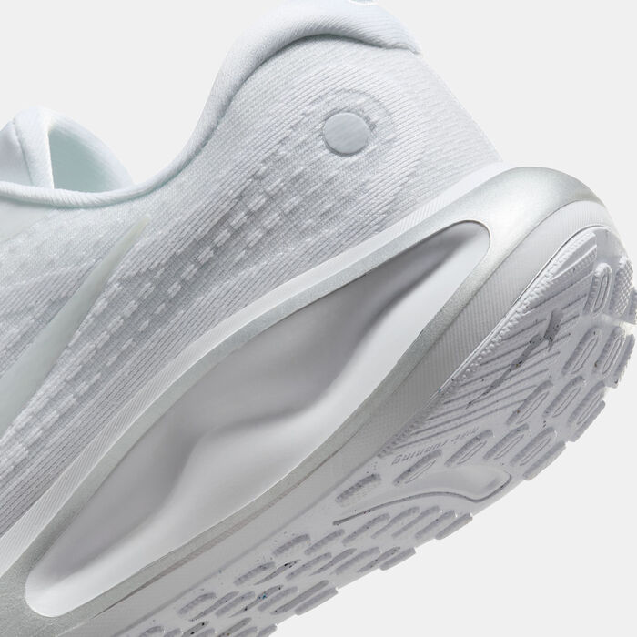 Nike Women's Journey Run Road Running Shoes White Nike Women's Journey Run Road Running Shoes White image number 5