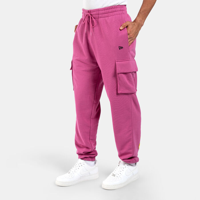 New Era Men's NBA Los Angeles Lakers Wordmark Cargo Pants Purple New Era Men's NBA Los Angeles Lakers Wordmark Cargo Pants Purple image number 0