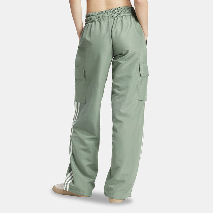 adidas Originals Women's Adicolor Cargo Pants Green adidas Originals Women's Adicolor Cargo Pants Green image number 1