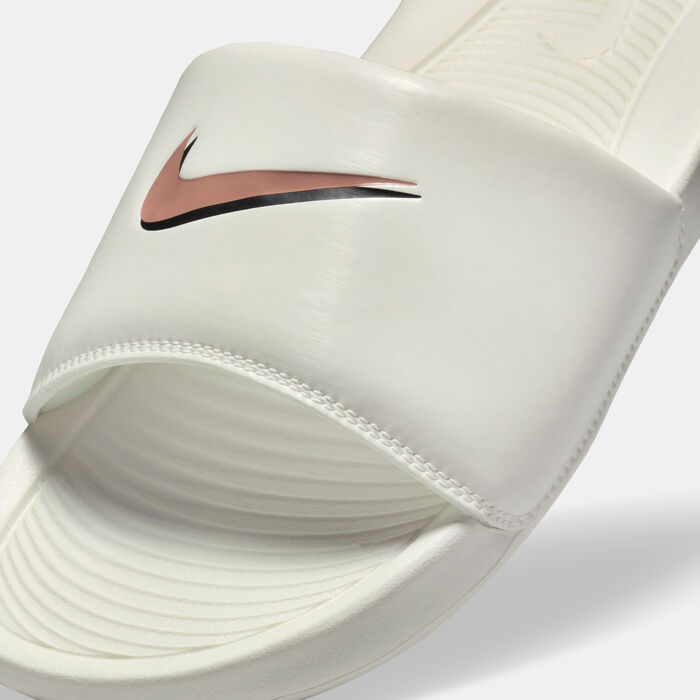 Nike Women's Victori One Slides White Nike Women's Victori One Slides White image number 2