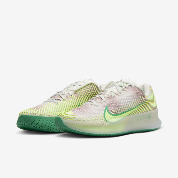 Nike Men's Court Air Zoom Vapor 11 Premium Hard Court Tennis Shoes Ivory Nike Men's Court Air Zoom Vapor 11 Premium Hard Court Tennis Shoes Ivory image number 4