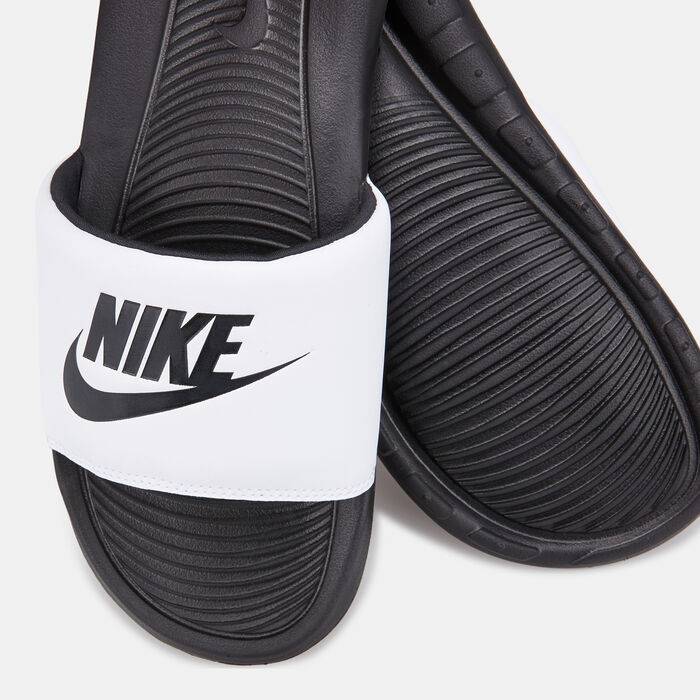 Nike Men's Victori One Slides White Nike Men's Victori One Slides White image number 2