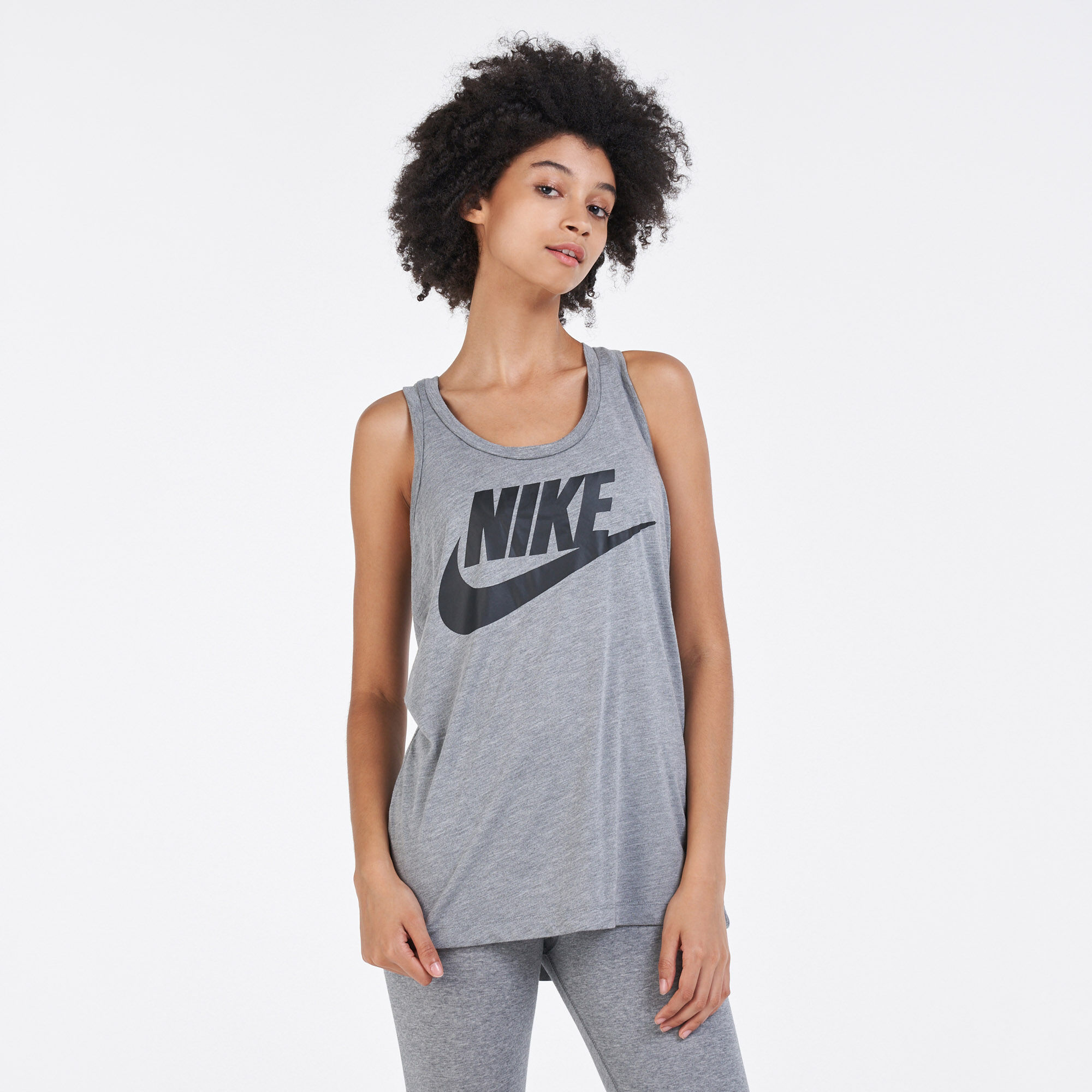 Nike essential hot sale logo tank
