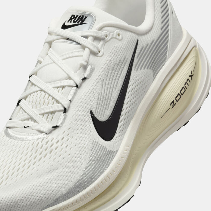 Nike Men's Vomero 18 Road Running Shoes Ivory Nike Men's Vomero 18 Road Running Shoes Ivory image number 4