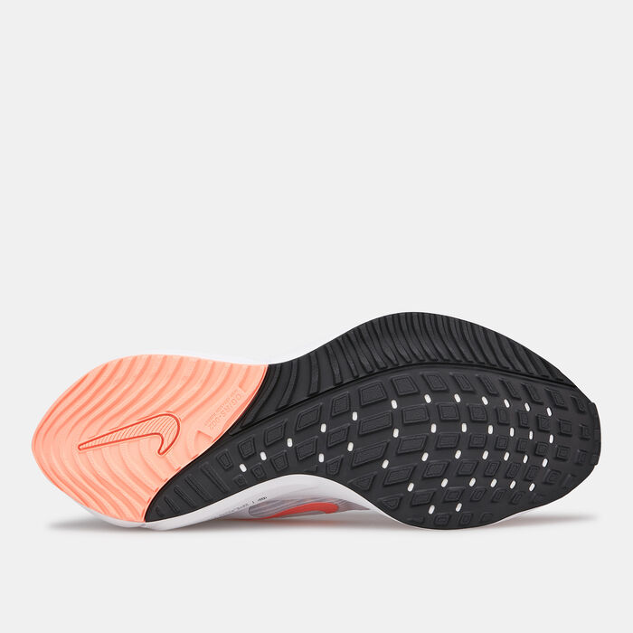 Nike Women's Air Zoom Vomero 15 Shoe White Nike Women's Air Zoom Vomero 15 Shoe White image number 7