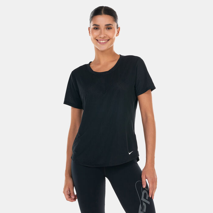 Nike Women's Dri-FIT One Breathe T-Shirt Black Nike Women's Dri-FIT One Breathe T-Shirt Black image number 0