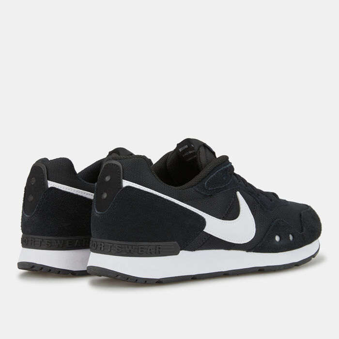 Nike Women's Venture Runner Shoe Black image number 3