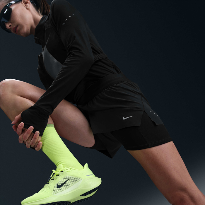 Nike Women's Swift Dri-FIT 2-in-1 Running Shorts Black Nike Women's Swift Dri-FIT 2-in-1 Running Shorts Black image number 4