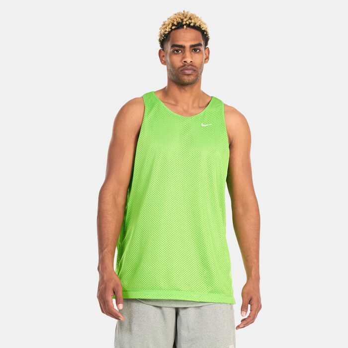 Nike Men's Dri-FIT Standard Issue Reversible Basketball Jersey Green Nike Men's Dri-FIT Standard Issue Reversible Basketball Jersey Green image number 0