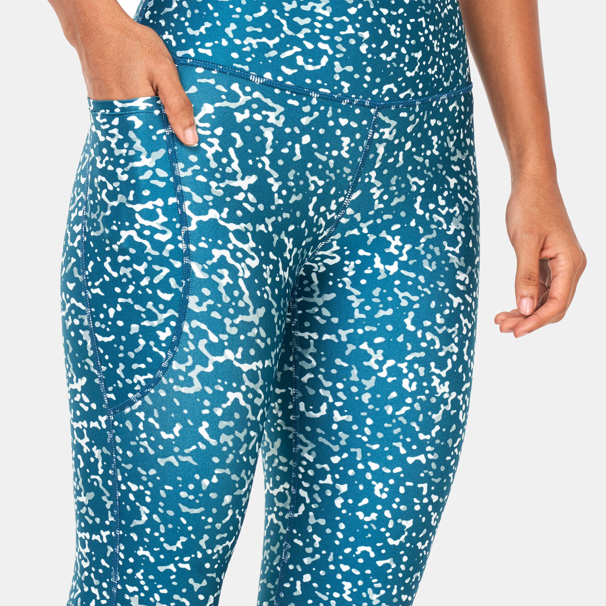 Women s HeatGear Printed Training Leggings Green Under Armour in KSA SSS
