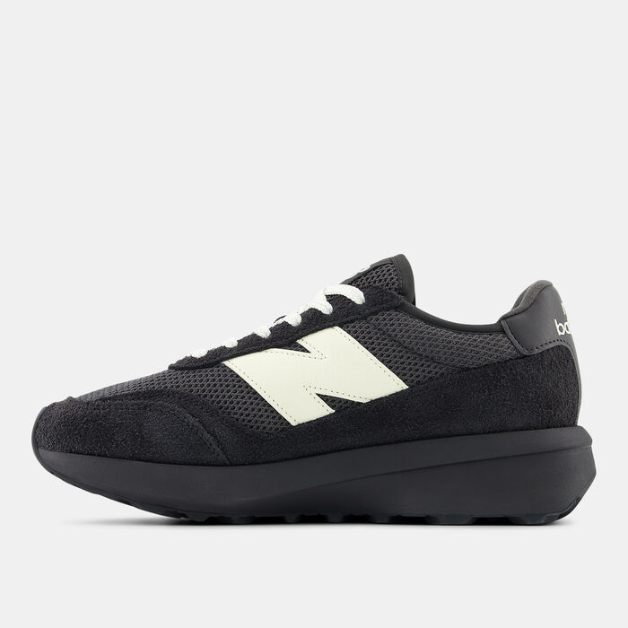 New Balance Women's 370 Shoes Black New Balance Women's 370 Shoes Black image number 2