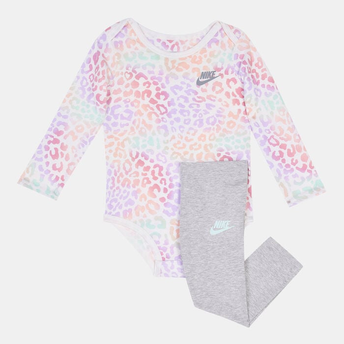 Nike Kids' Bodysuit and Leggings Set (Baby and Toddler) Grey Nike Kids' Bodysuit and Leggings Set (Baby and Toddler) Grey image number 0