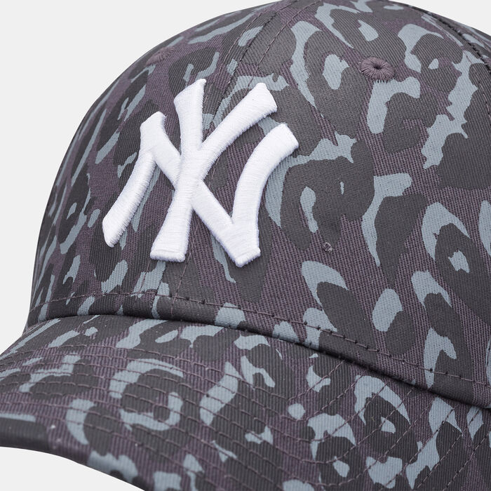 New Era Men's 9FORTY All Over Camo New York Yankees Cap Grey New Era Men's 9FORTY All Over Camo New York Yankees Cap Grey image number 2