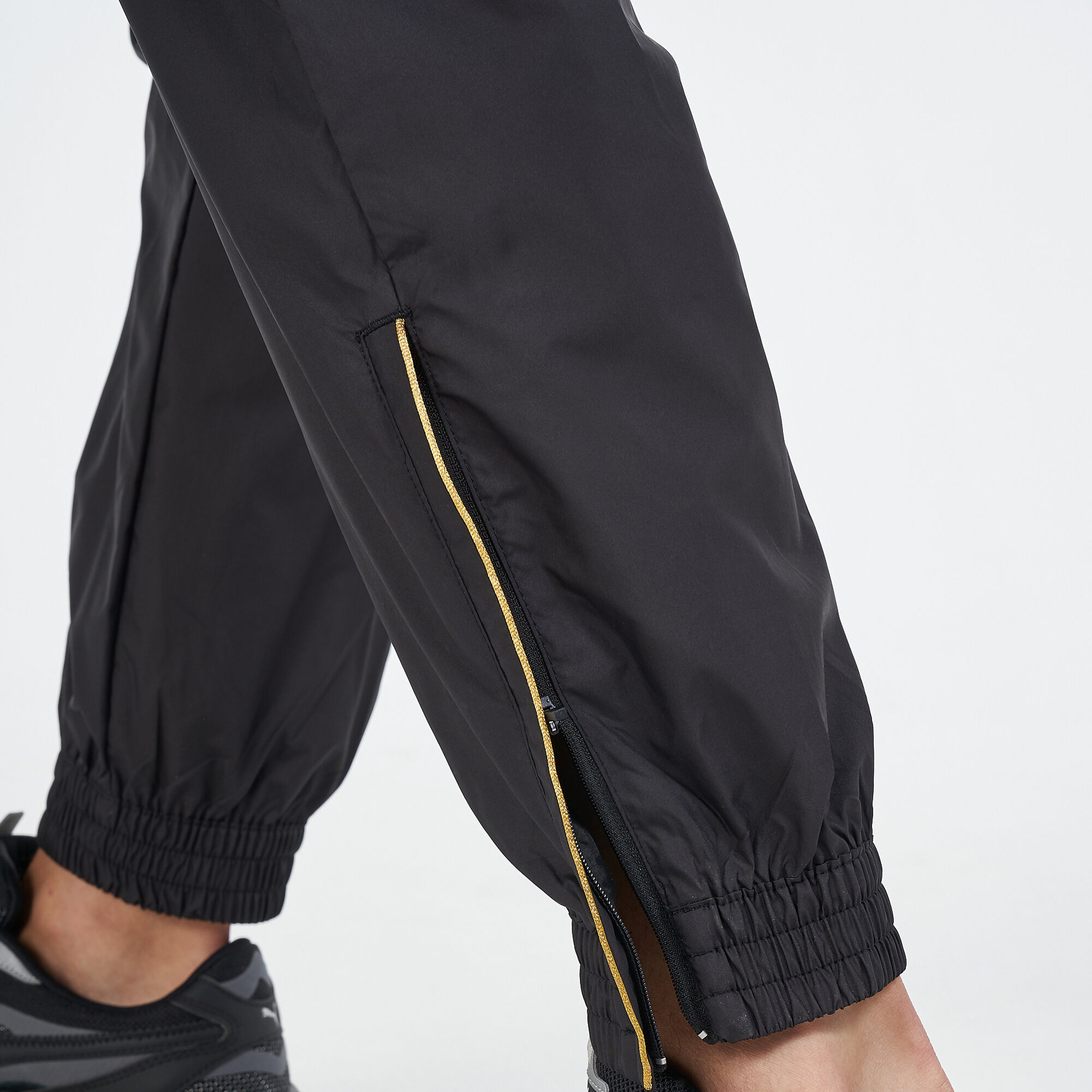 Puma king tracksuit bottoms sale junior