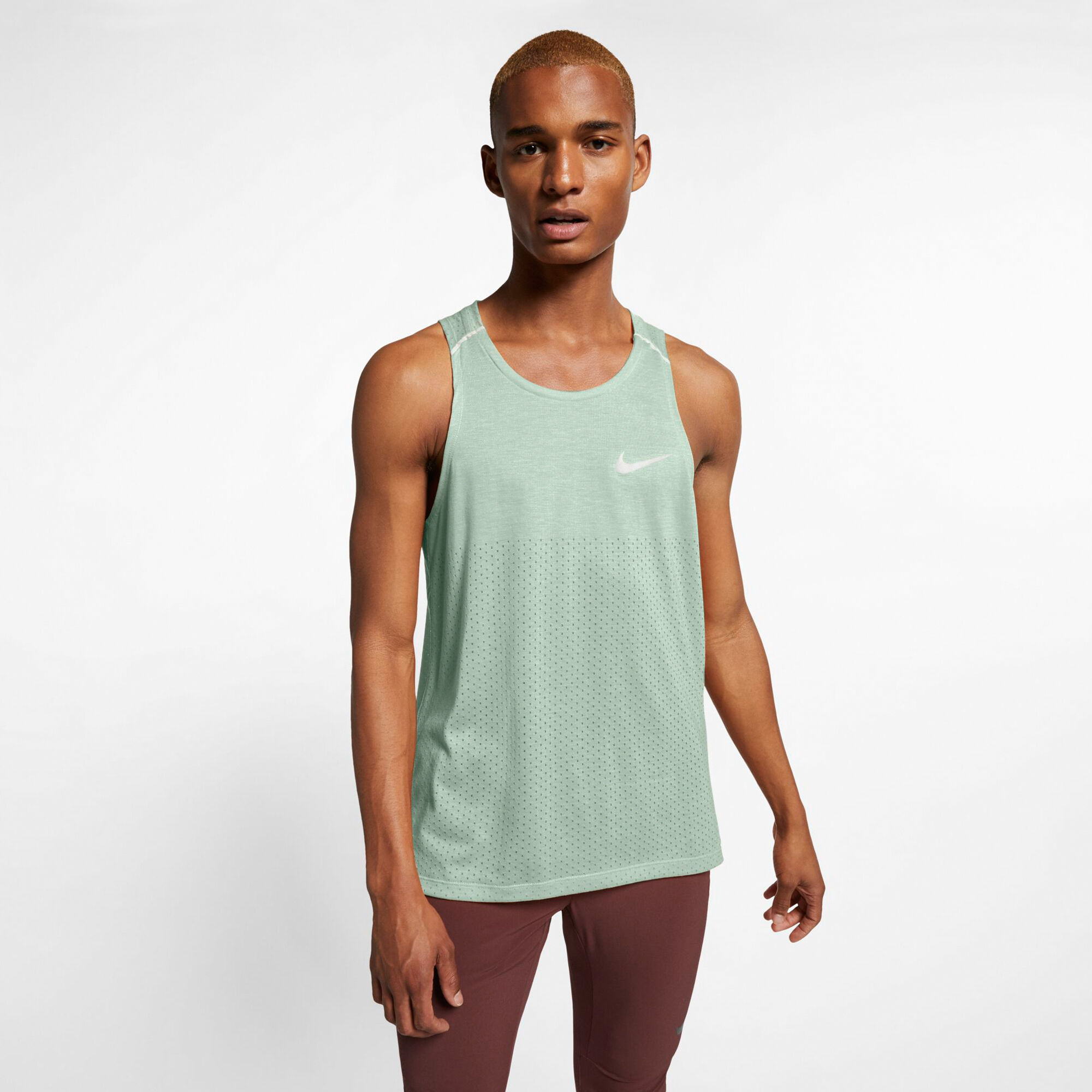 Nike breathe rise 365 tank 2025