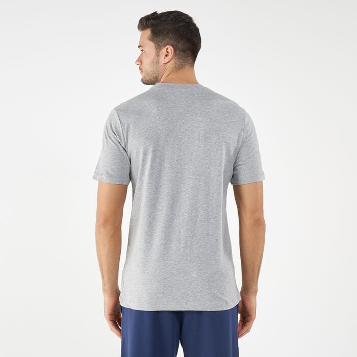 Nike Men's Sportswear Club T-Shirt Grey Nike Men's Sportswear Club T-Shirt Grey image number 1