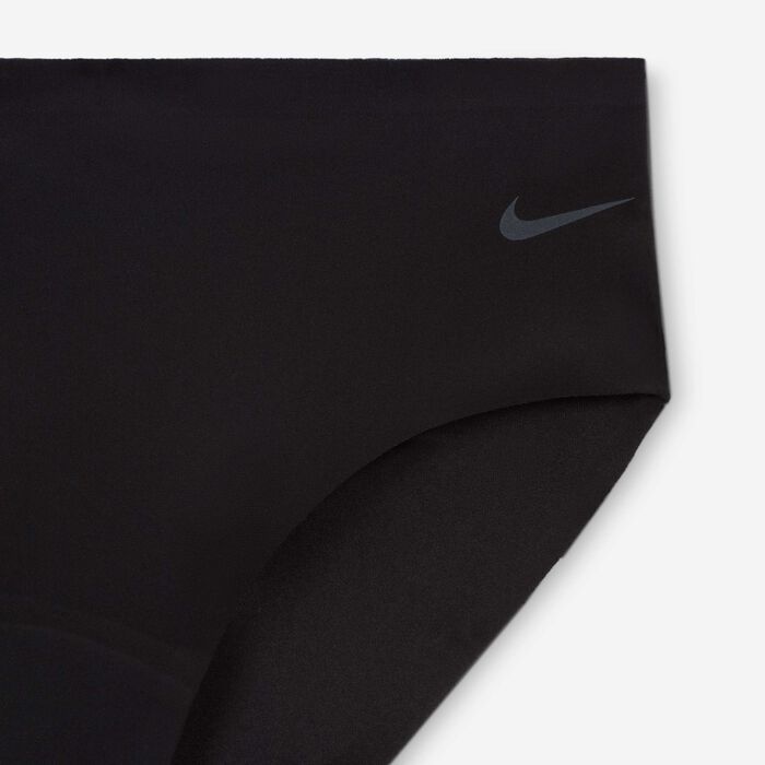 Nike Kids' Period Leak Protection Briefs (3 Pack) Black Nike Kids' Period Leak Protection Briefs (3 Pack) Black image number 3