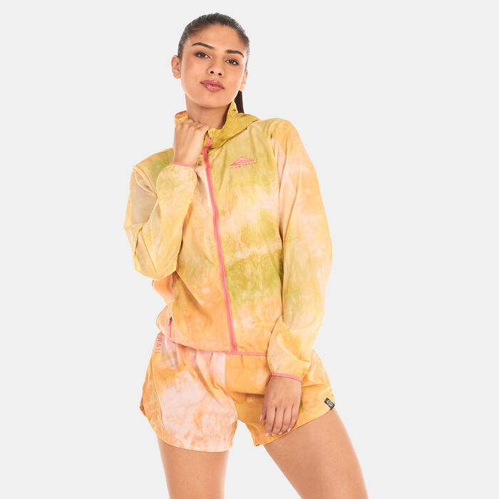 Nike Women's Repel Trail Running Jacket Peach image number 0