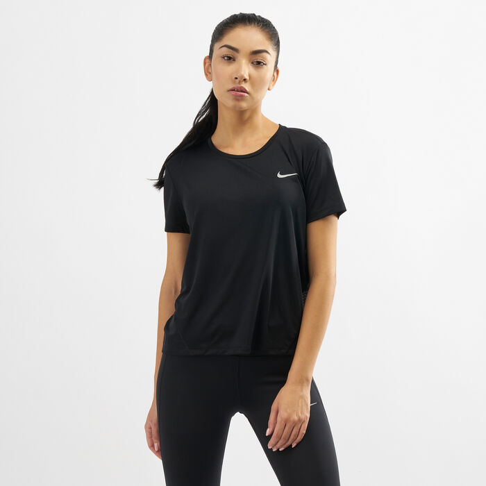 Nike Women's Miler Running T-Shirt Black Nike Women's Miler Running T-Shirt Black image number 0