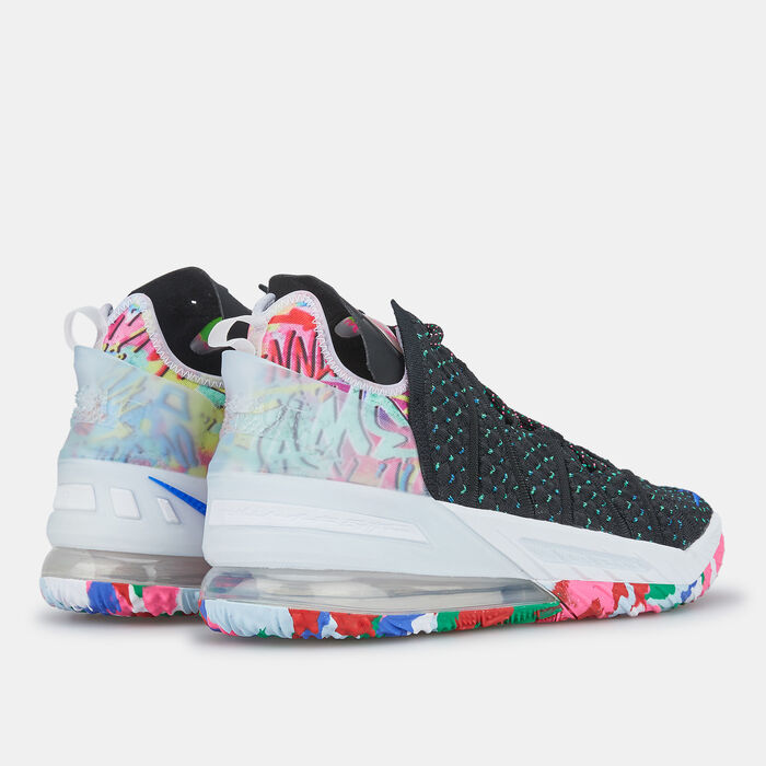 Men's LeBron 18 Basketball Shoe Men's LeBron 18 Basketball Shoe image number 2