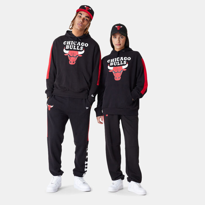 New Era Men's Chicago Bulls NBA Colour-Block Pullover Hoodie Black New Era Men's Chicago Bulls NBA Colour-Block Pullover Hoodie Black image number 2
