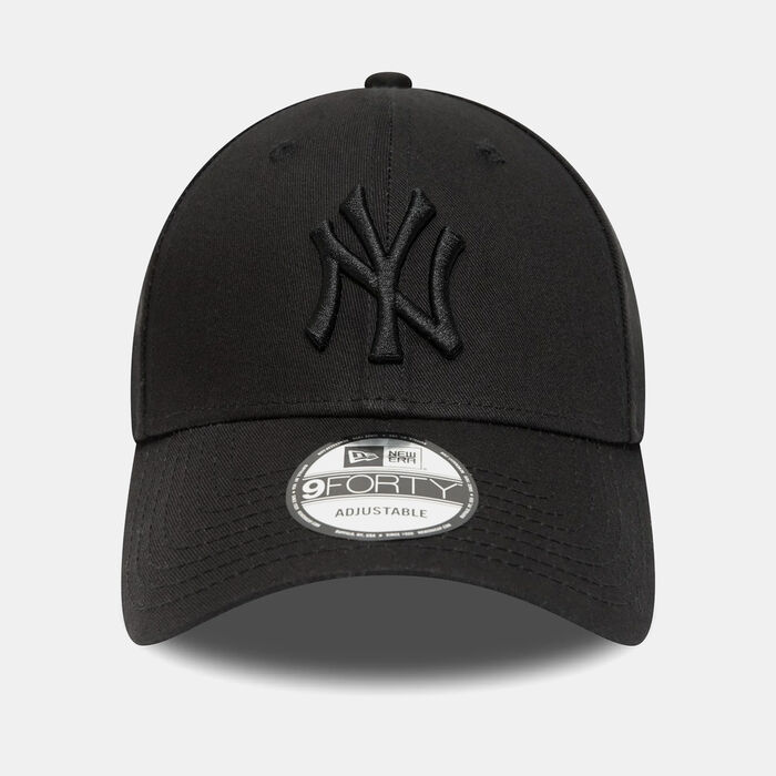 New Era Men's MLB Essential New York Yankees 9FORTY Cap Black image number 0
