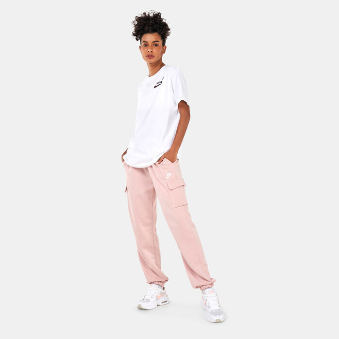 Nike Women's Sportswear Club Fleece Oversized Cargo Joggers Beige Nike Women's Sportswear Club Fleece Oversized Cargo Joggers Beige image number 2