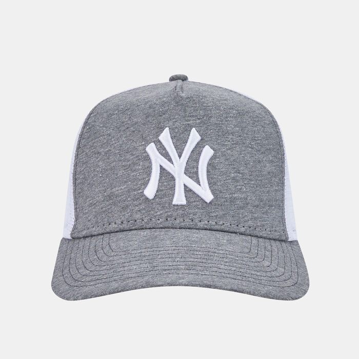 New Era Men's New York Yankees Jersey Trucker Cap Grey New Era Men's New York Yankees Jersey Trucker Cap Grey image number 0