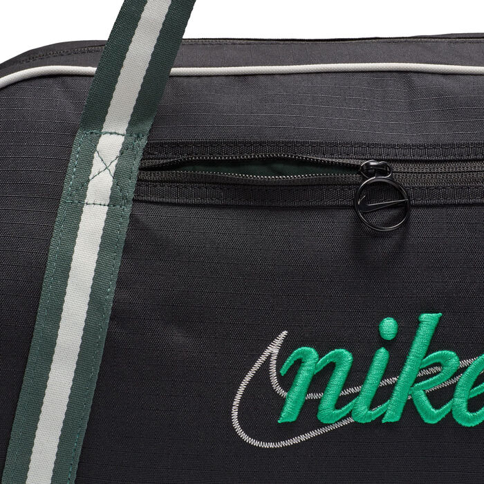 Nike Gym Club Training Bag Black Nike Gym Club Training Bag Black image number 4