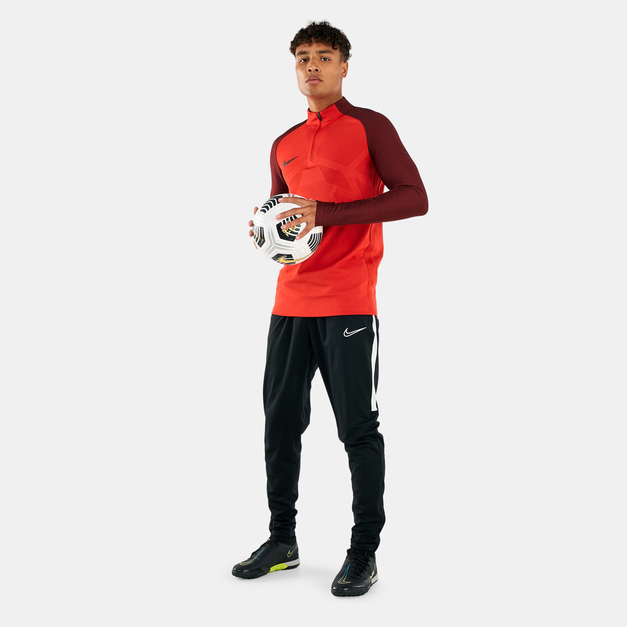 Nike aeroswift deals strike drill