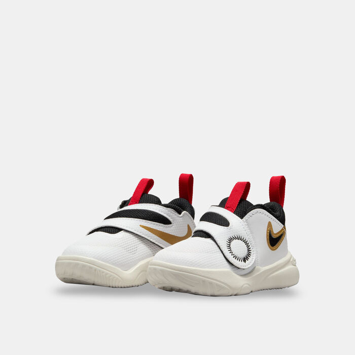 Nike Kids' Team Hustle D 11 Shoes White Nike Kids' Team Hustle D 11 Shoes White image number 1