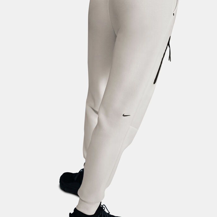 Nike Women's Sportswear Tech Fleece Sweatpants Ivory Nike Women's Sportswear Tech Fleece Sweatpants Ivory image number 4