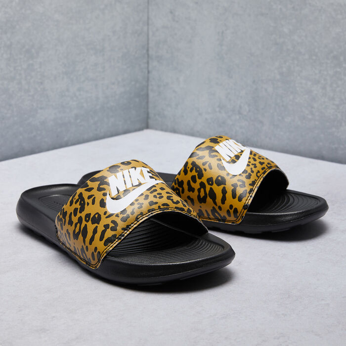 Women's Victori One Printed Slide Women's Victori One Printed Slide image number 3