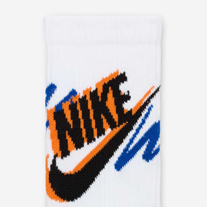 Nike Everyday Plus Dri-FIT Crew Socks (3 Pairs) White image number 3